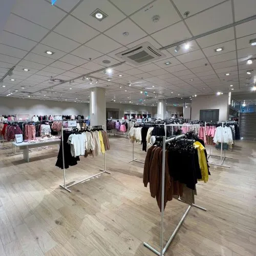 H&M Salzburger Straße, Wörgl in Tirol 20241023_131819564_ios.jpg