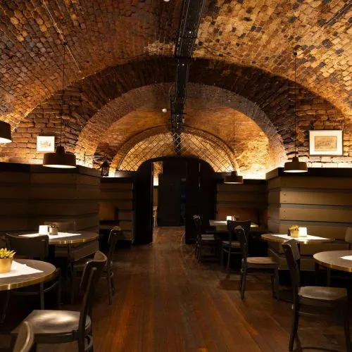 Bitzinger - The Cellar augustinerkeller_45.jpg